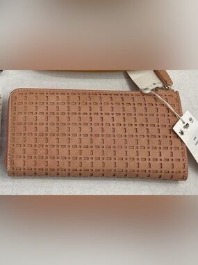 Urban Expressions zip-around continental wallet